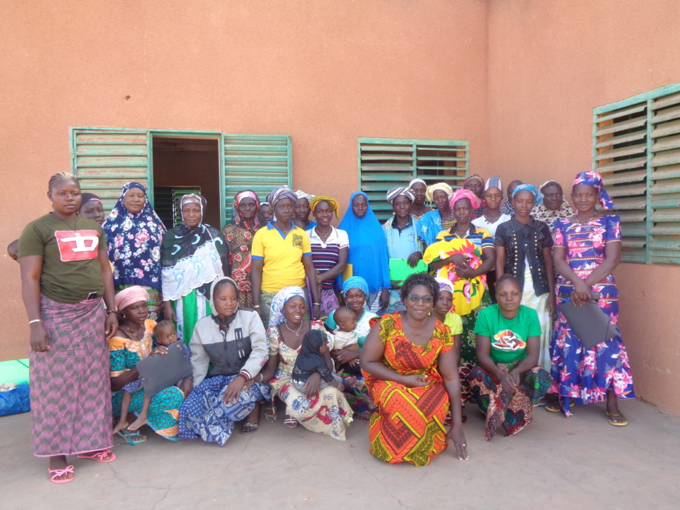 Promotion De Lentrepreneuriat Feminin Association Des Femmes Du Secteur Minier Au Burkina